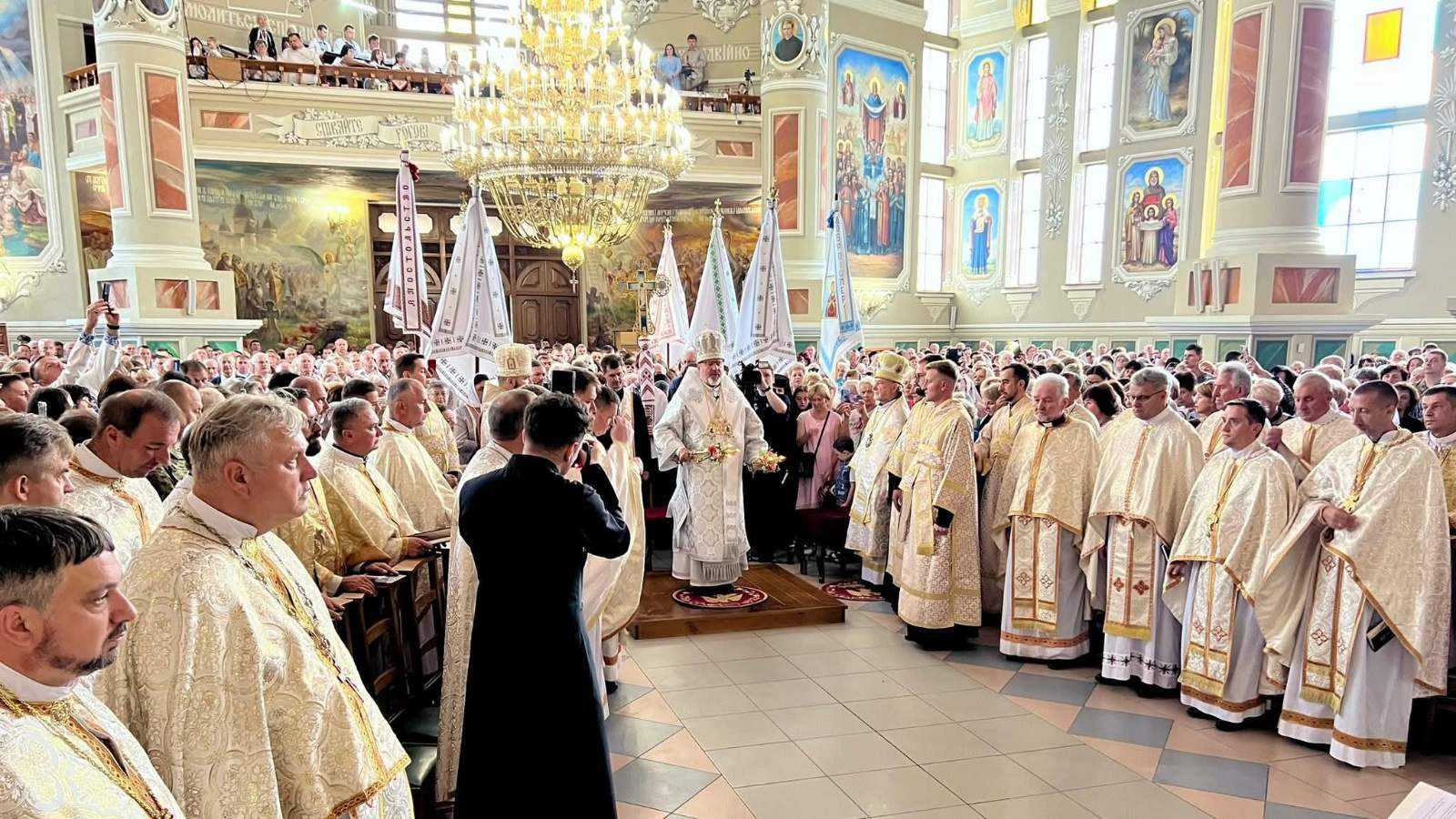 6 серпня в храмі святого священномученика Йосафата у місті Шептицький відбулася Архиєрейська Божественна Літургія з нагоди свята Переображення Господнього